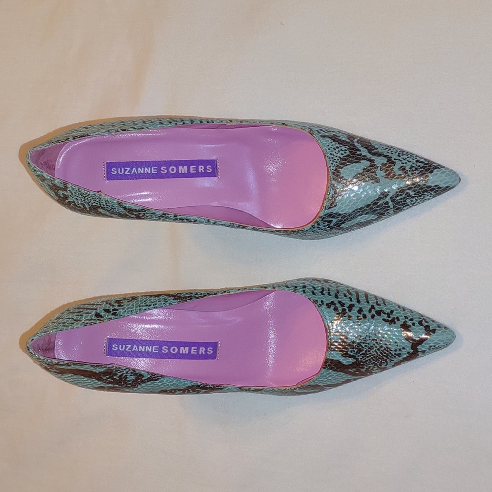 Suzanne Somers Blue & Gold Snake Skin Stiletto Heels - Picture 2 of 9